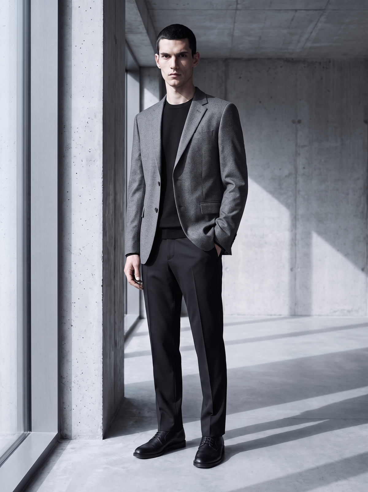 Men's Single-Breasted Tailored Blazer with Notch Lapels and Two-Button Closure - Grey 2